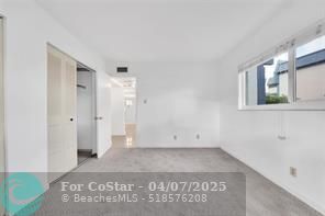 Building Photo - 7897 Golf Cir Dr