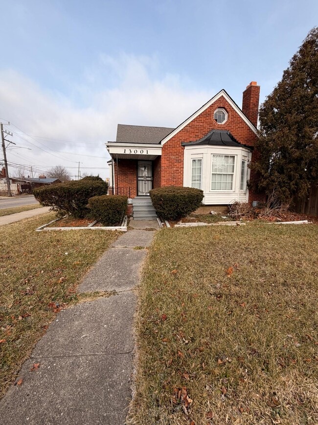 Building Photo - 13001 Promenade Ave