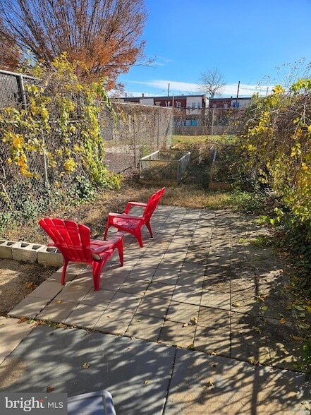 Building Photo - 457 N Edgewood St