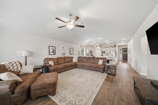 Building Photo - 5338 Regal Gem Ln