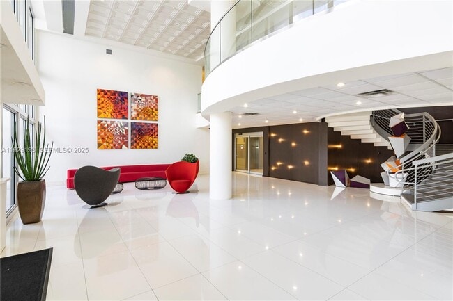 Building Photo - 5701 Collins Ave