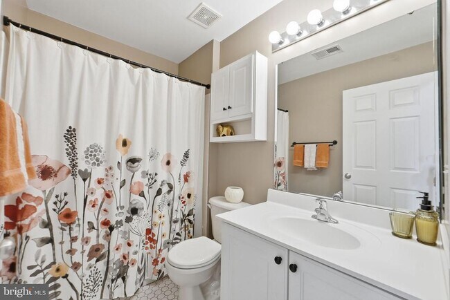 Building Photo - 15058 Danehurst Cir