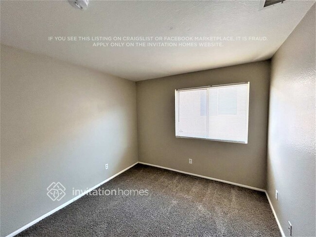 Building Photo - 10709 W Calle del Sol