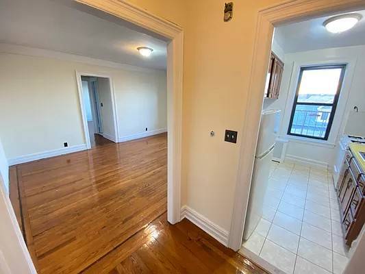 Building Photo - 124 Parrott Pl