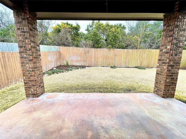 Building Photo - 1808 Paseo Verde Dr