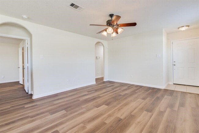 Building Photo - 26918 Graybill Ct