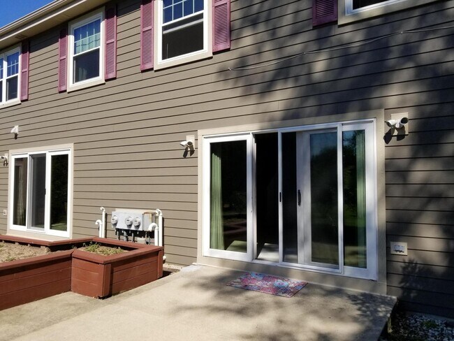 Building Photo - 131 E Brown Deer Rd
