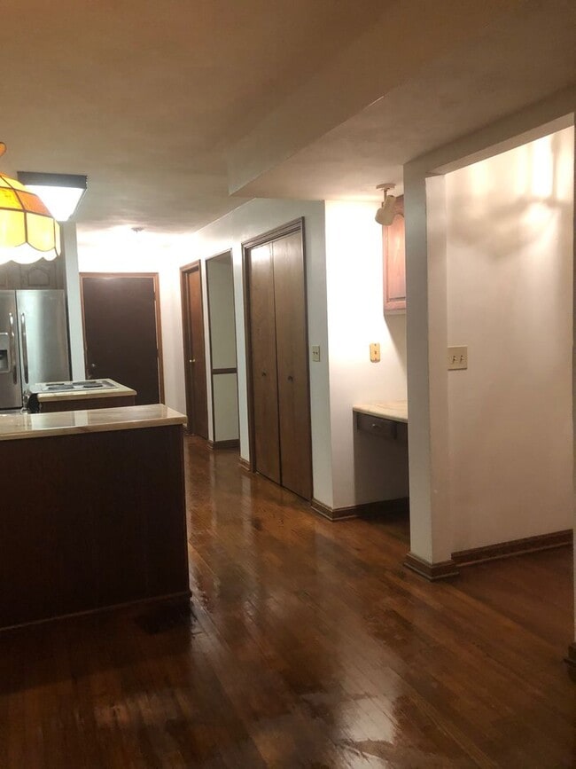 Building Photo - Old English Tudor Style Home in South Charleston