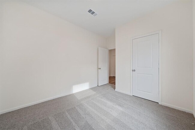 Building Photo - 31278 Williams Lndg St
