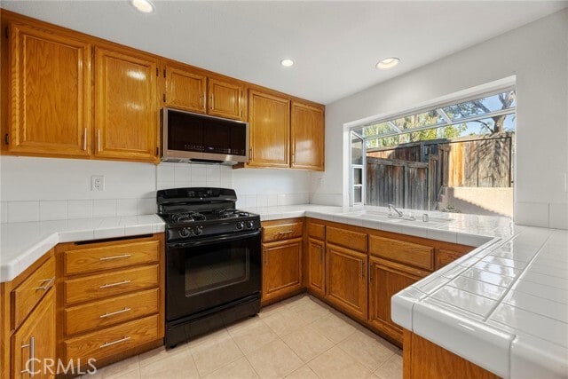 Building Photo - 2211 Ascot St