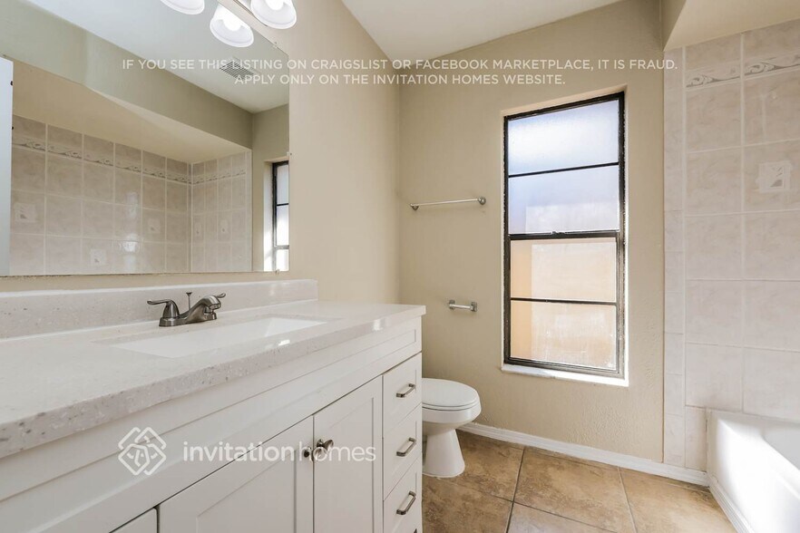 Building Photo - 1204 Letona Ln