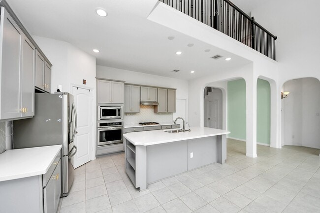 Building Photo - 2210 Captain Davis Dr