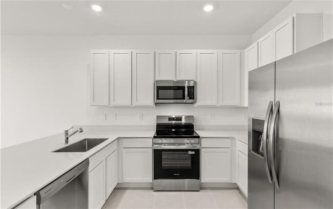 Building Photo - 2865 Pierr St