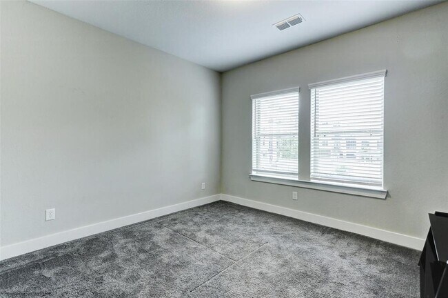 Building Photo - 1519 Biondo Way