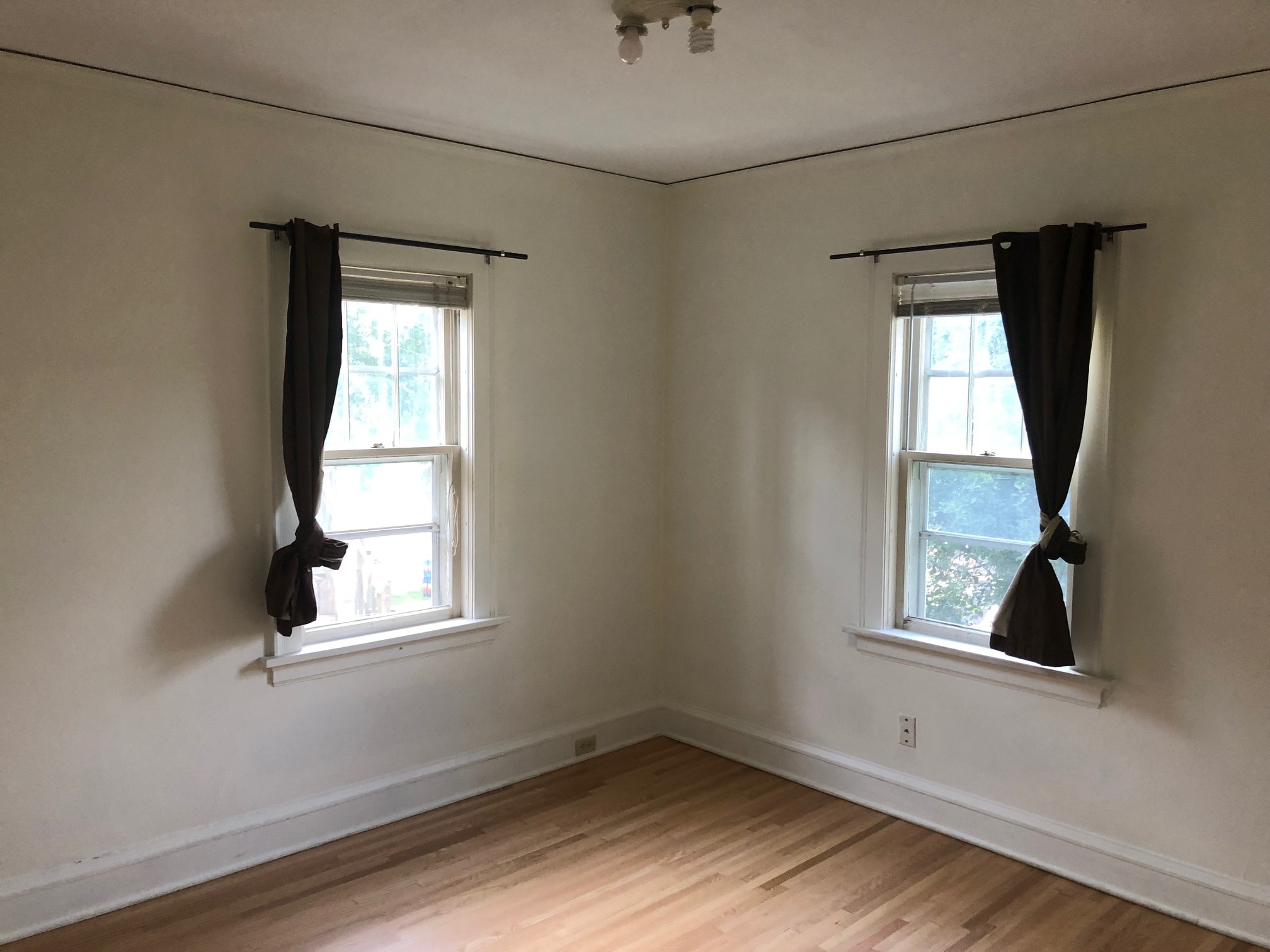 Building Photo - 1940 Lawn St