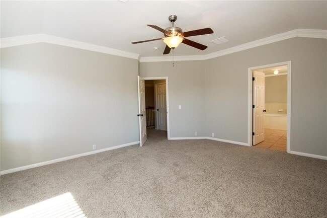 Building Photo - 15120 Plowshare Dr