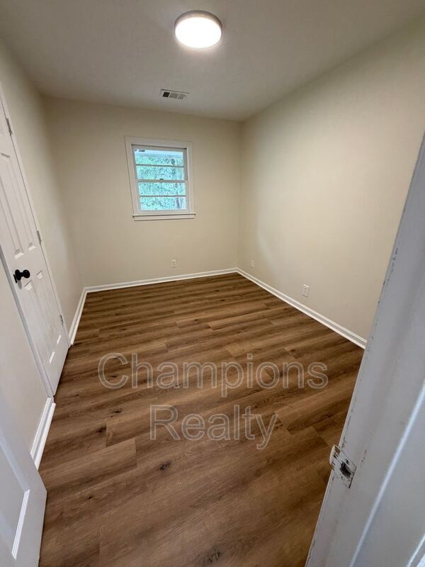 Building Photo - 1719 Celia Dr