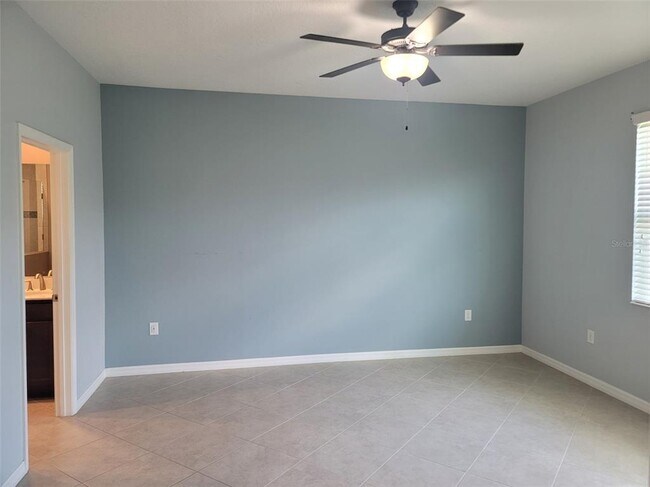Building Photo - 8245 SW 78th Terrace Rd