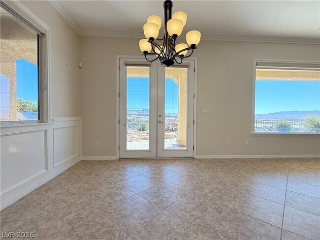 Building Photo - 2875 Scotts Valley Dr