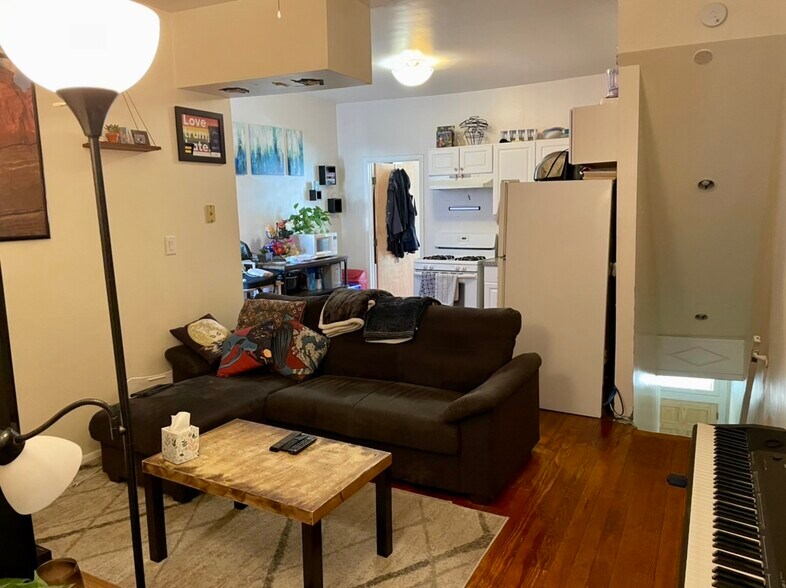 Building Photo - 2119 S 16th St