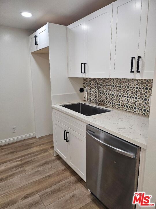 Building Photo - 727 S Ardmore Ave