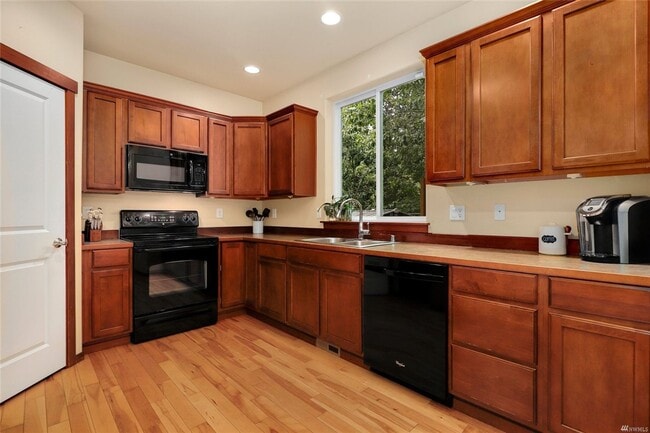 Building Photo - House for RENT:  Lynnwood/Brier 3 br - 2.5...