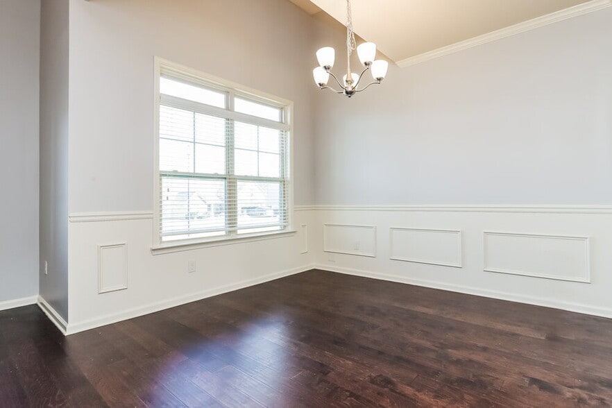 Building Photo - 3221 Puritan Way