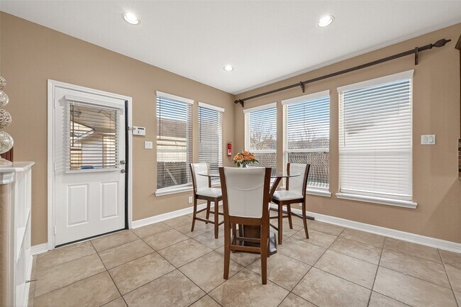 Building Photo - 21103 Falcon Creek Ct