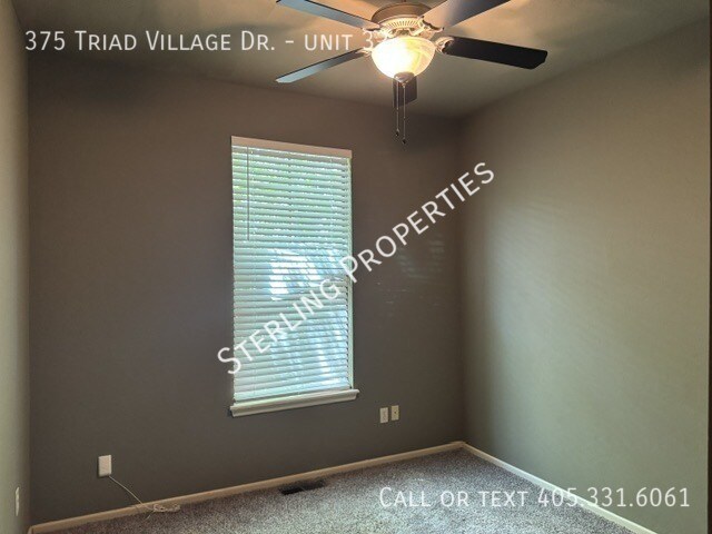 Building Photo - 375 Triad Village Dr