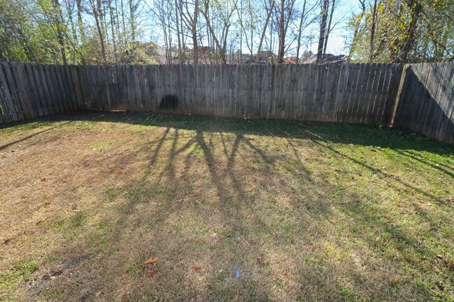 Building Photo - GREAT HOUSE IN FOX HOLLOW SUBDIVISION