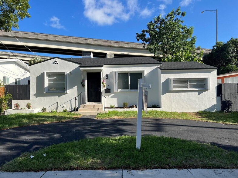 Primary Photo - 736 NW 41st St