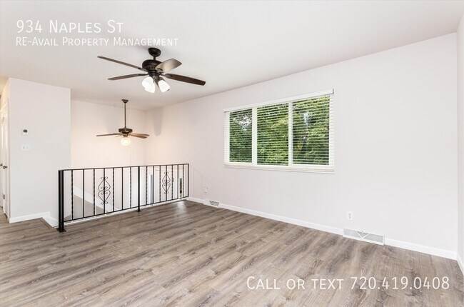 Building Photo - 934 Naples St