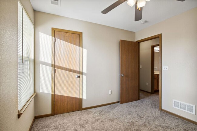 Building Photo - 3 bedroom 2 bath one level in Grain Valley