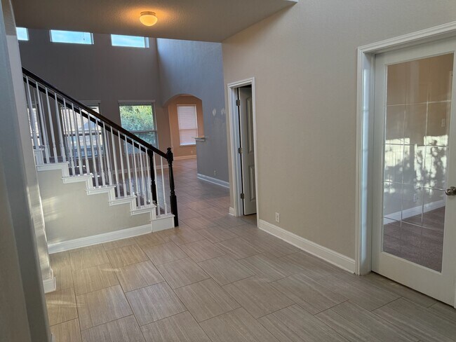 Building Photo - 27027 Oleander Chase