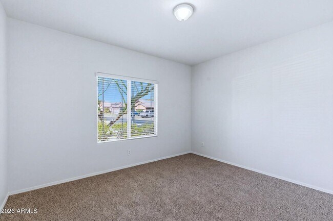Building Photo - 10733 W Lariat Ln