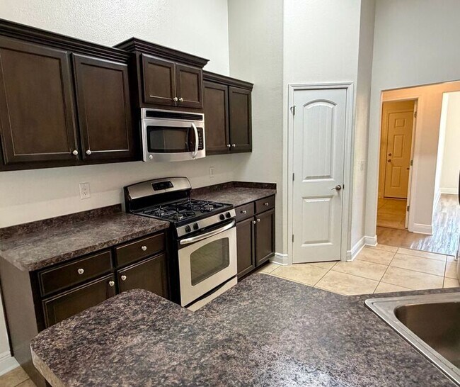 Building Photo - 4599 Belvedere Circle