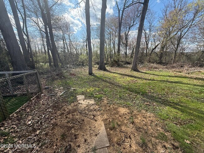 Building Photo - 33 Weaverville Rd