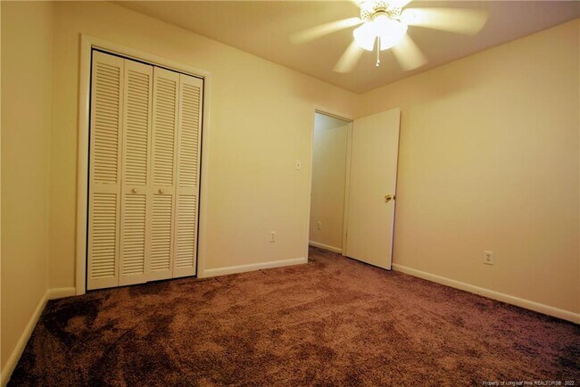 Building Photo - 2102 Forest Hills Dr
