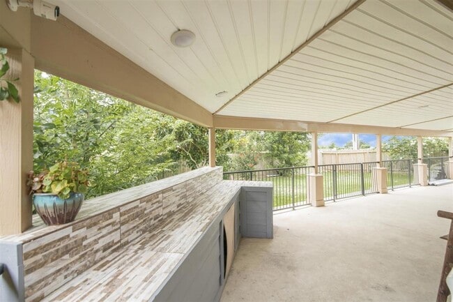 Building Photo - 21031 Stoney Haven Dr