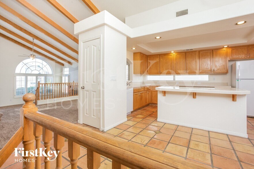 Building Photo - 9047 Sunpine Ct