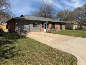 Building Photo - 7425 Deaver Dr