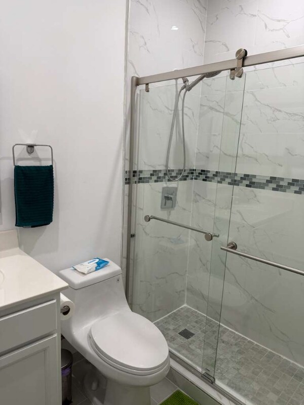 Building Photo - 10296 NW 88th St