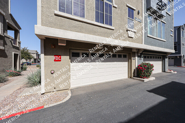 Building Photo - Village at Tempe Condominiums