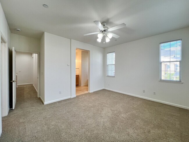 Building Photo - Three Bedroom Napa Home