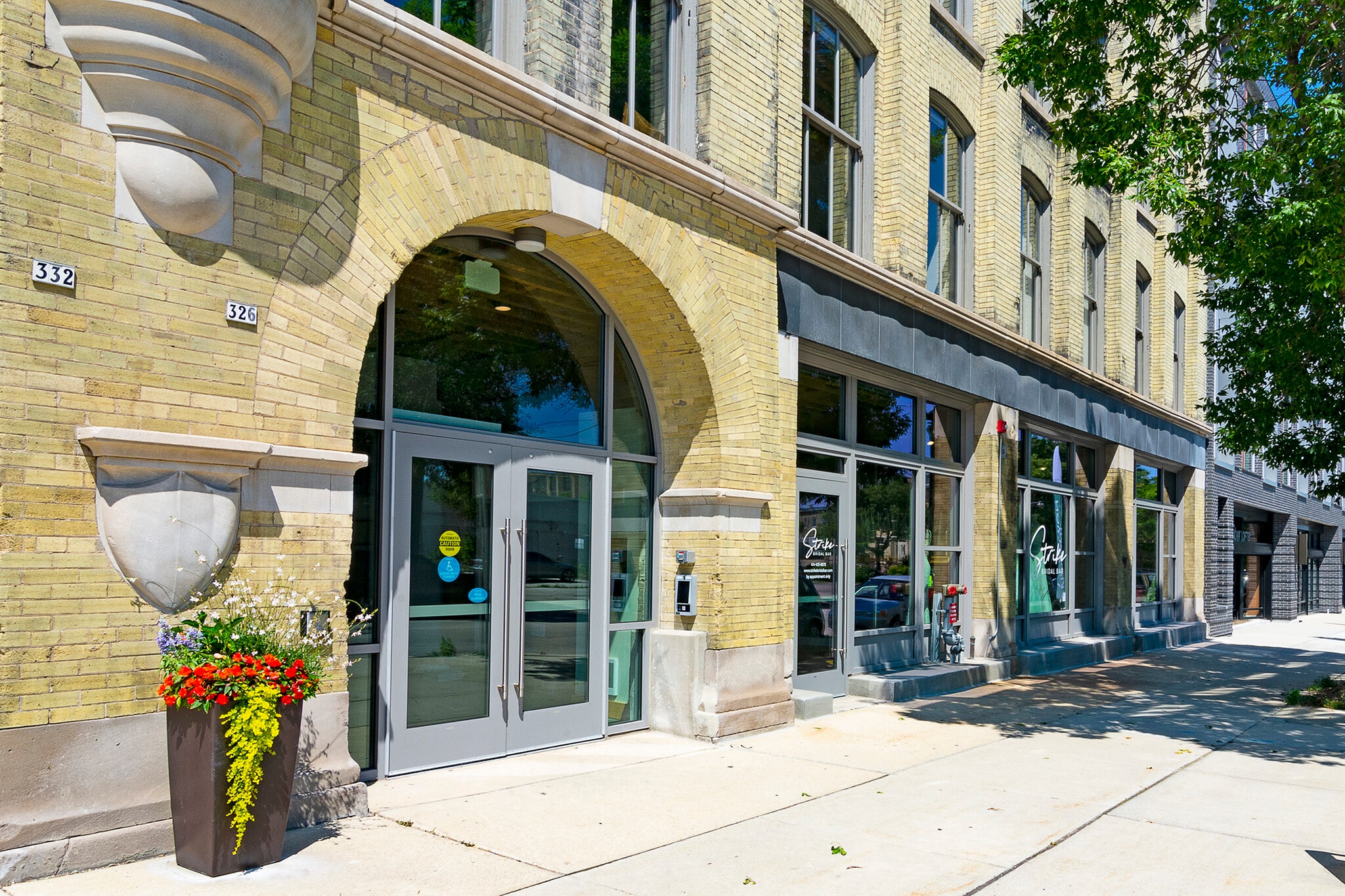 Building Photo - Serif Milwaukee