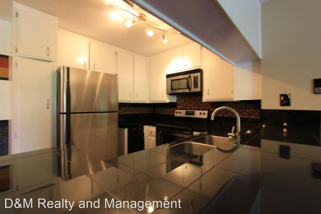 Building Photo - 2 br, 2 bath House - 11233 Tierrasanta Blv...