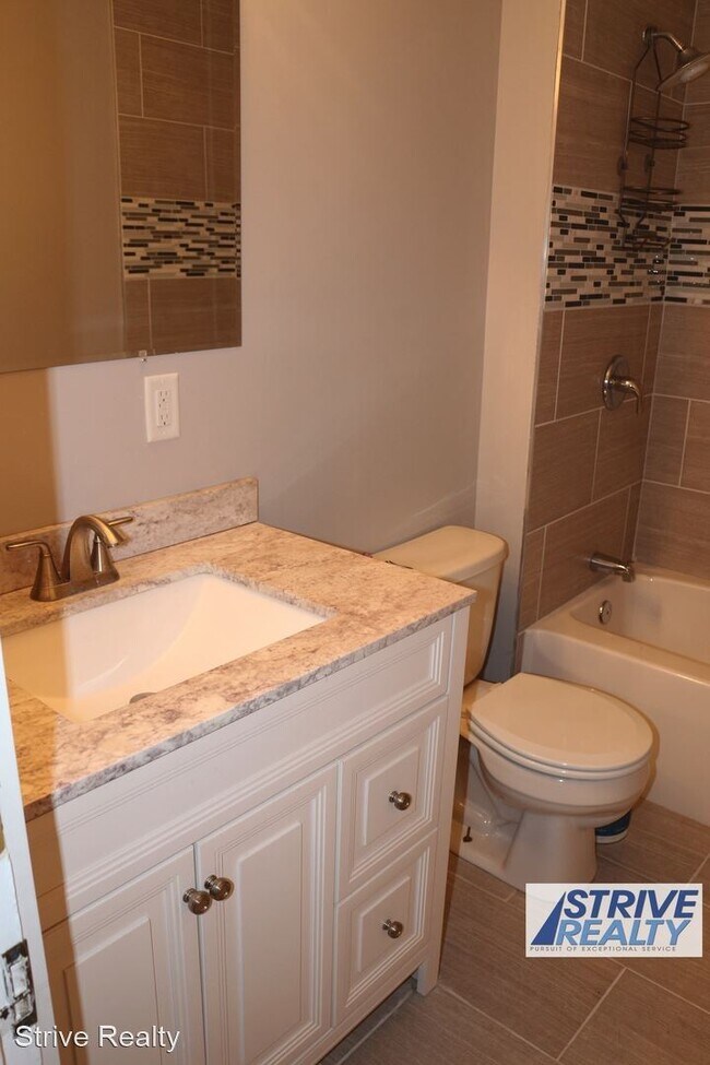 Building Photo - 6 br, 2.5 bath House - 5 Elmhurst Ave