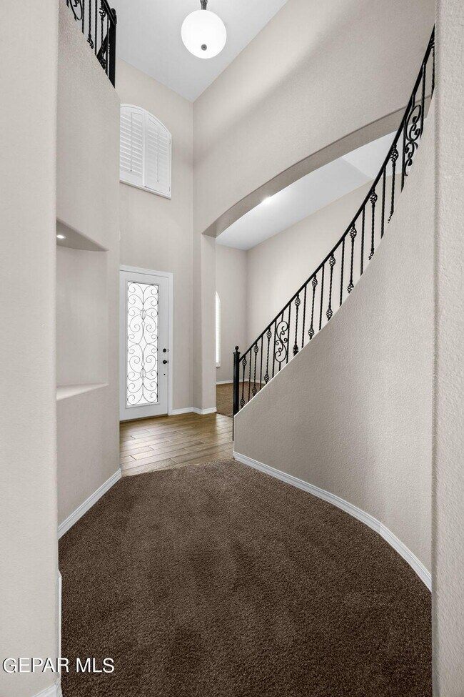 Building Photo - 7877 Enchanted View Dr