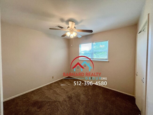 Building Photo - Available July 12: Duplex Close to Texas S...