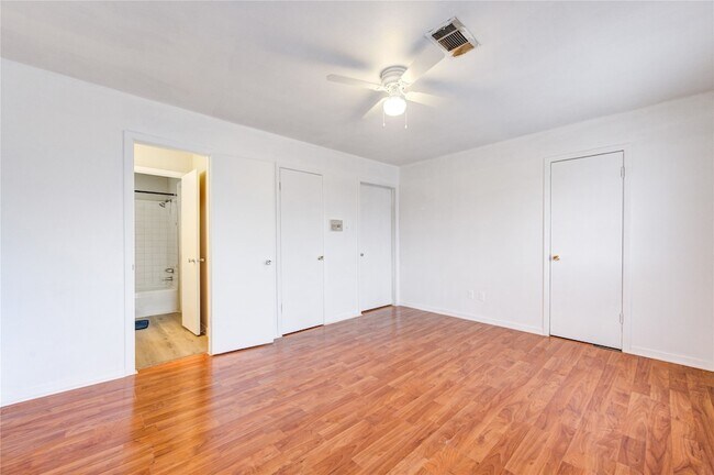Building Photo - 6723 Tarnef Dr